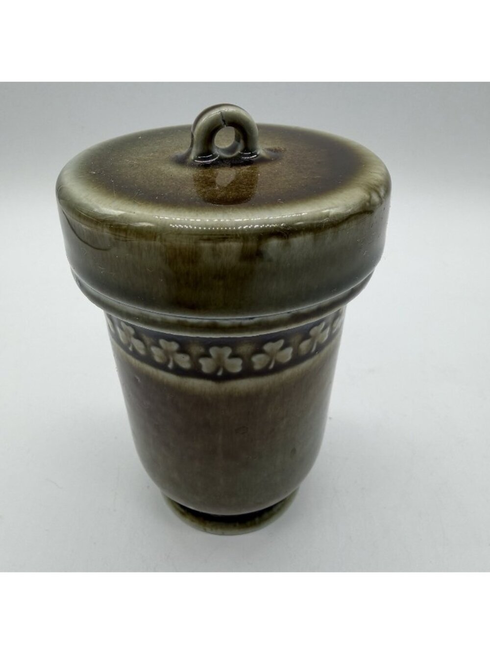 Irish Porcelain Made in Ireland Screw Top Storage Jar Shamrock Clover Green